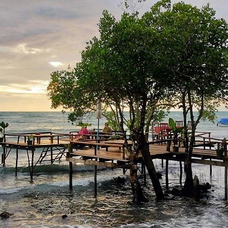 ฺ湾码头小屋旅馆 象岛 外观 照片