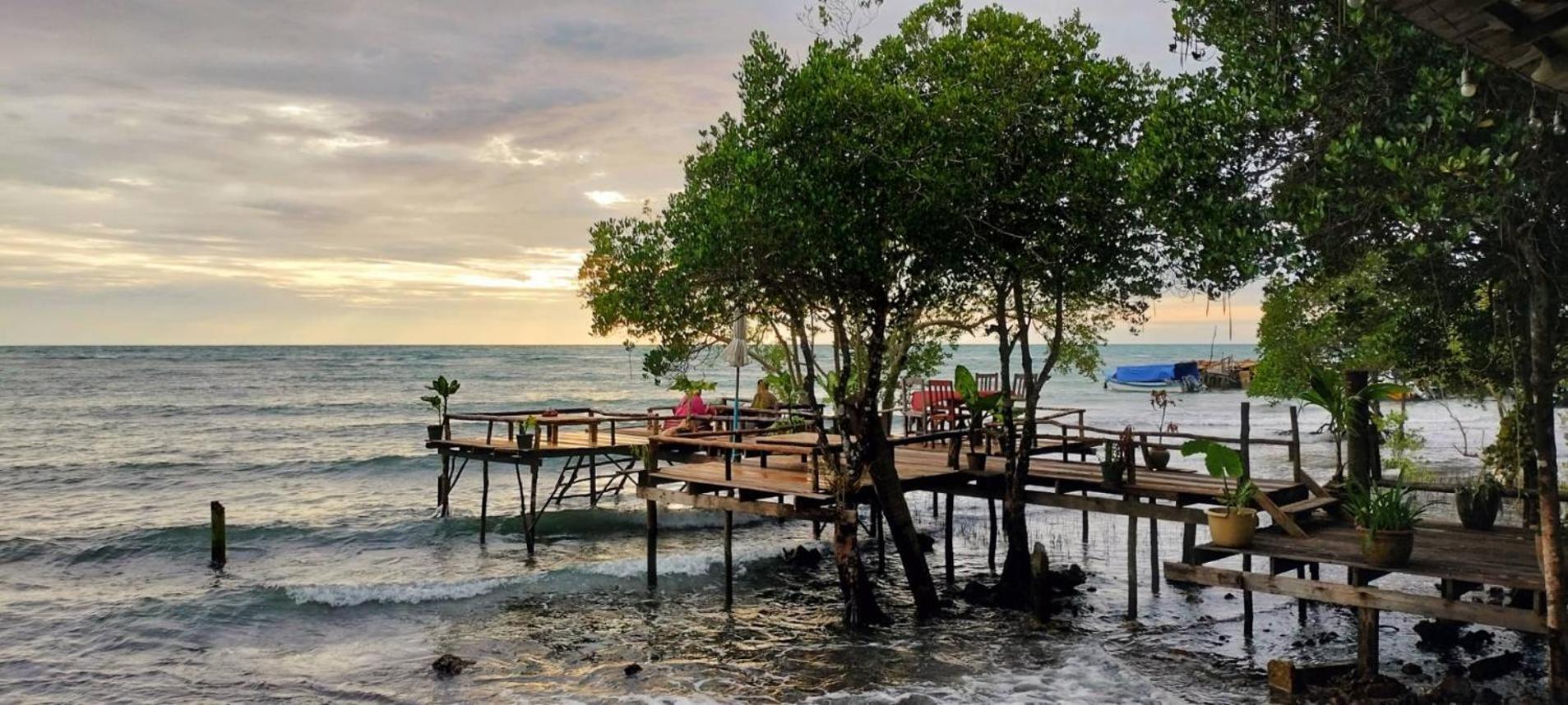 ฺ湾码头小屋旅馆 象岛 外观 照片