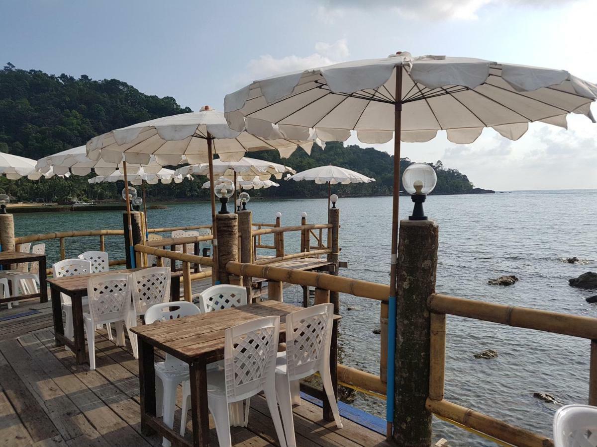 ฺ湾码头小屋旅馆 象岛 外观 照片