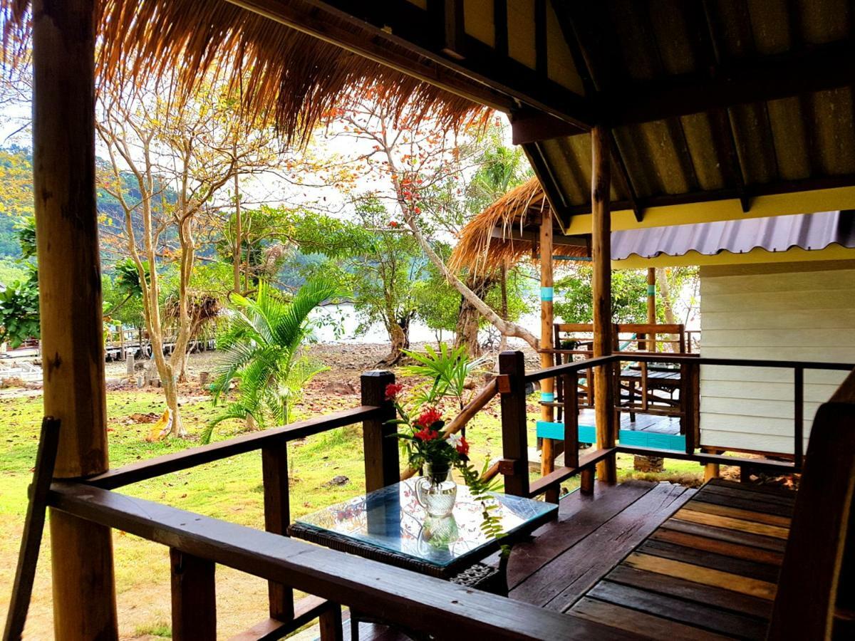 ฺ湾码头小屋旅馆 象岛 外观 照片