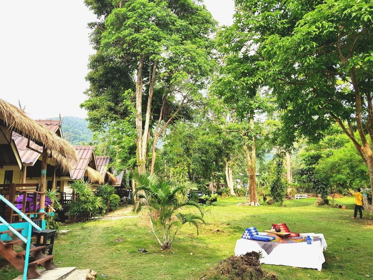 ฺ湾码头小屋旅馆 象岛 外观 照片