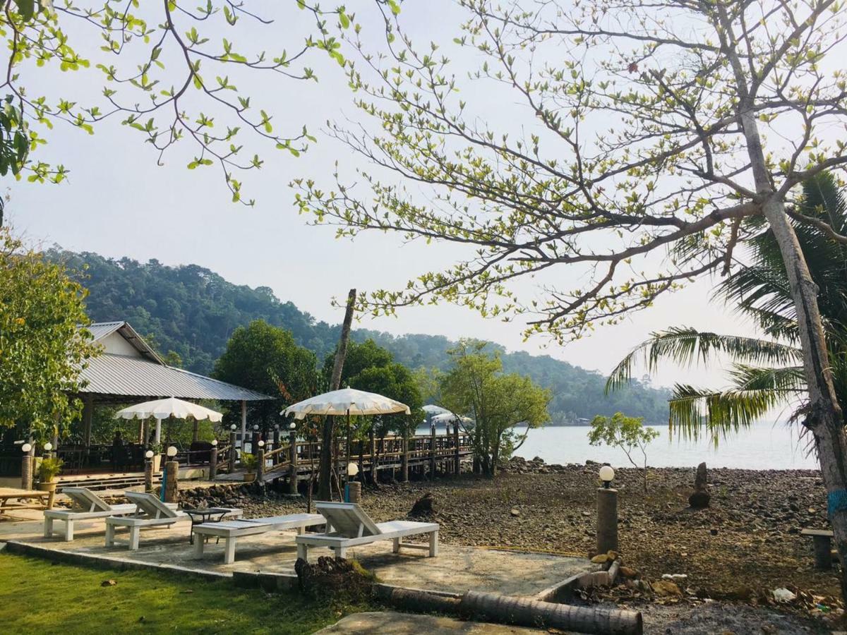 ฺ湾码头小屋旅馆 象岛 外观 照片
